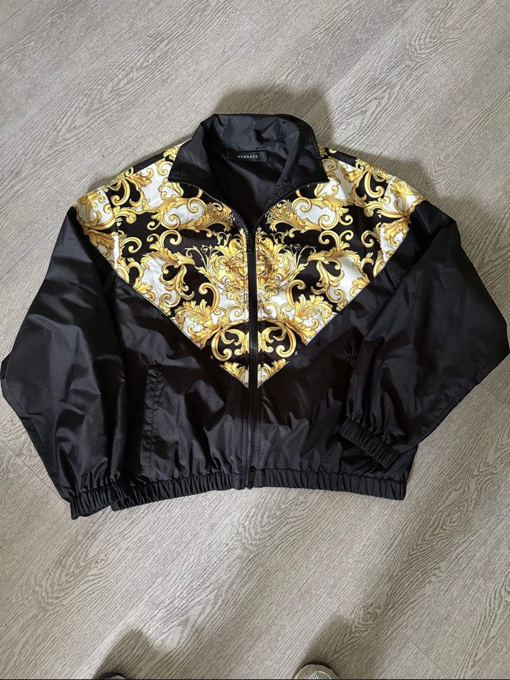 Versace new never worn size 42 women’s windbreaker